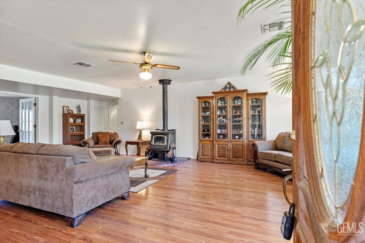 Undisclosed Address Tehachapi, CA 93561 - Photo 5 of 75