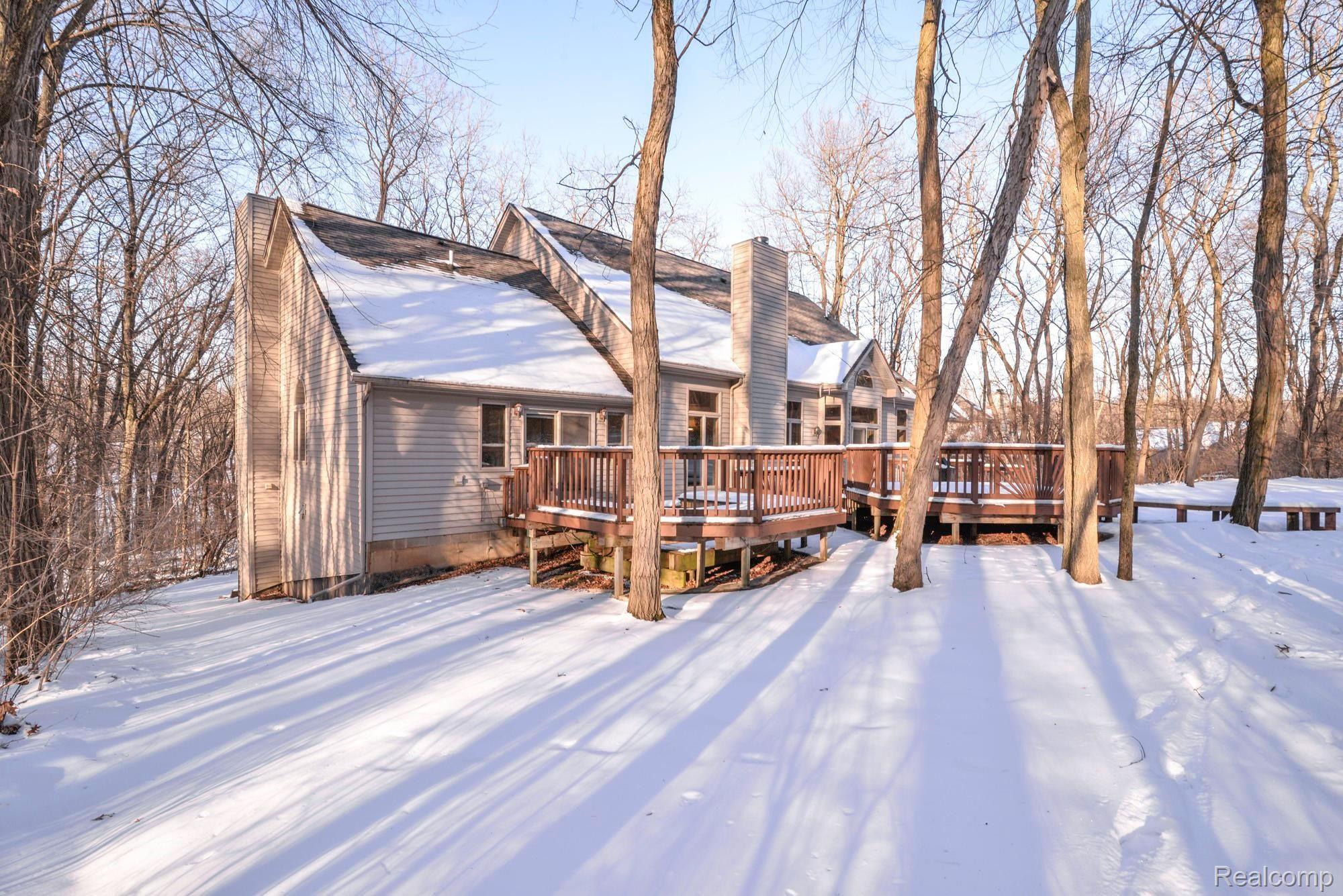 7844 Winans Lake Road Brighton, MI 48116 - Photo 4 of 38 Absolutely Breathtaking Now & Even More with Foliage