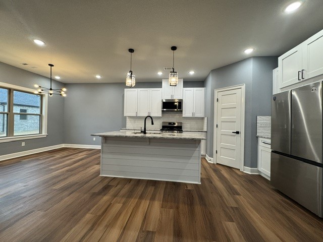 1048 Parker Lane Pea Ridge, AR 72751 - Photo 6 of 23 Gallery Image 6