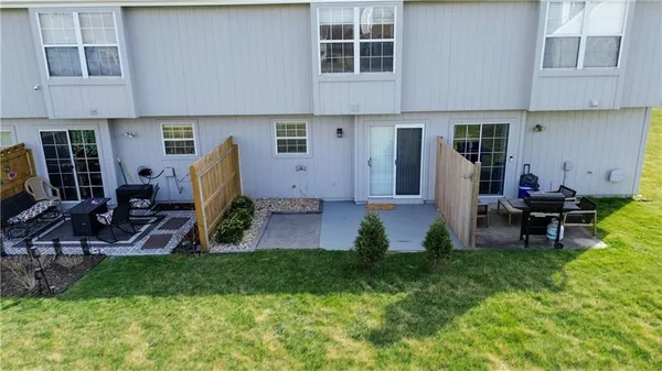 $230,000 | 5833 Northwest Plantation Lane, Unit 199B, Lee's Summit, MO 64064