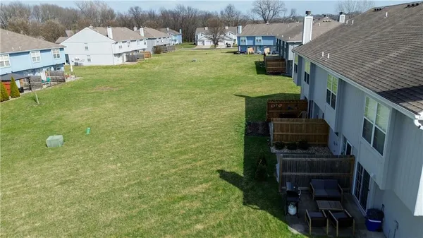 $230,000 | 5833 Northwest Plantation Lane, Unit 199B, Lee's Summit, MO 64064