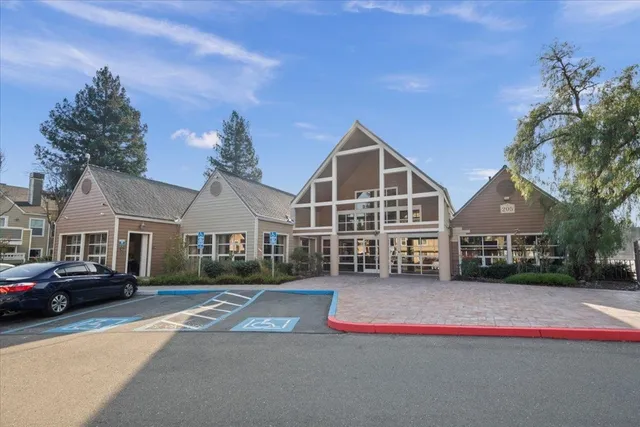 $2,250 | 215 Reflections Drive, San Ramon, CA 94583