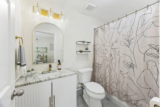 $445,000 | 5737 Kansas Street, Houston, TX 77007