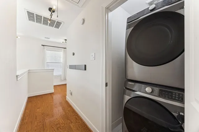 $445,000 | 5737 Kansas Street, Houston, TX 77007