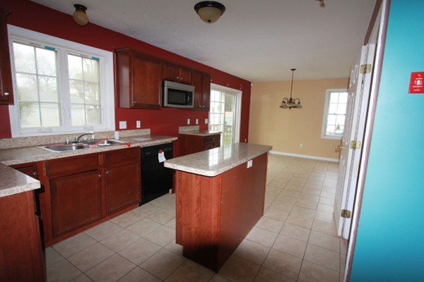 324 Naismith Street Springfield, MA 01104 - Photo 17 of 29 Gallery Image 17