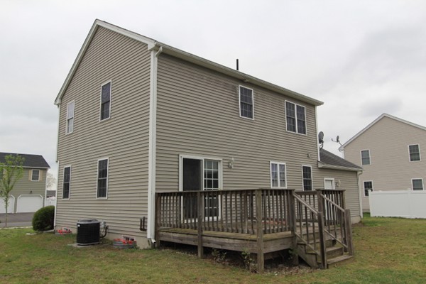 324 Naismith Street Springfield, MA 01104 - Photo 4 of 29 Gallery Image 4