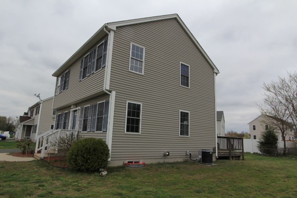 324 Naismith Street Springfield, MA 01104 - Photo 8 of 29 Gallery Image 8