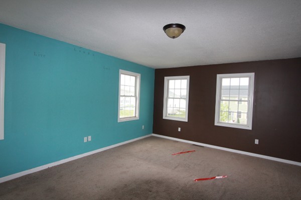 324 Naismith Street Springfield, MA 01104 - Photo 10 of 29 Gallery Image 10