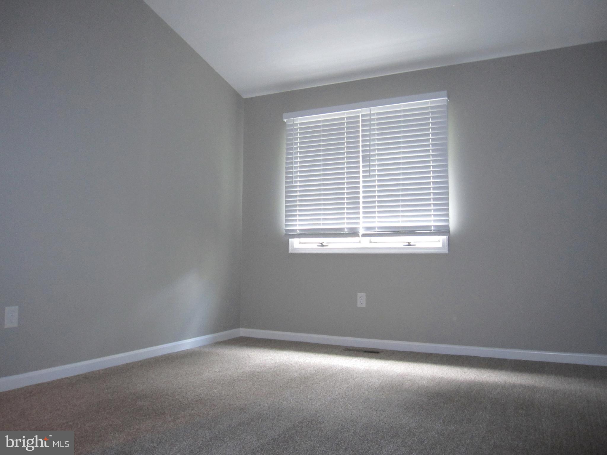 111 Spring Pl Way Annapolis, MD 21401 - Photo 46 of 64 Upper Level third bedroom