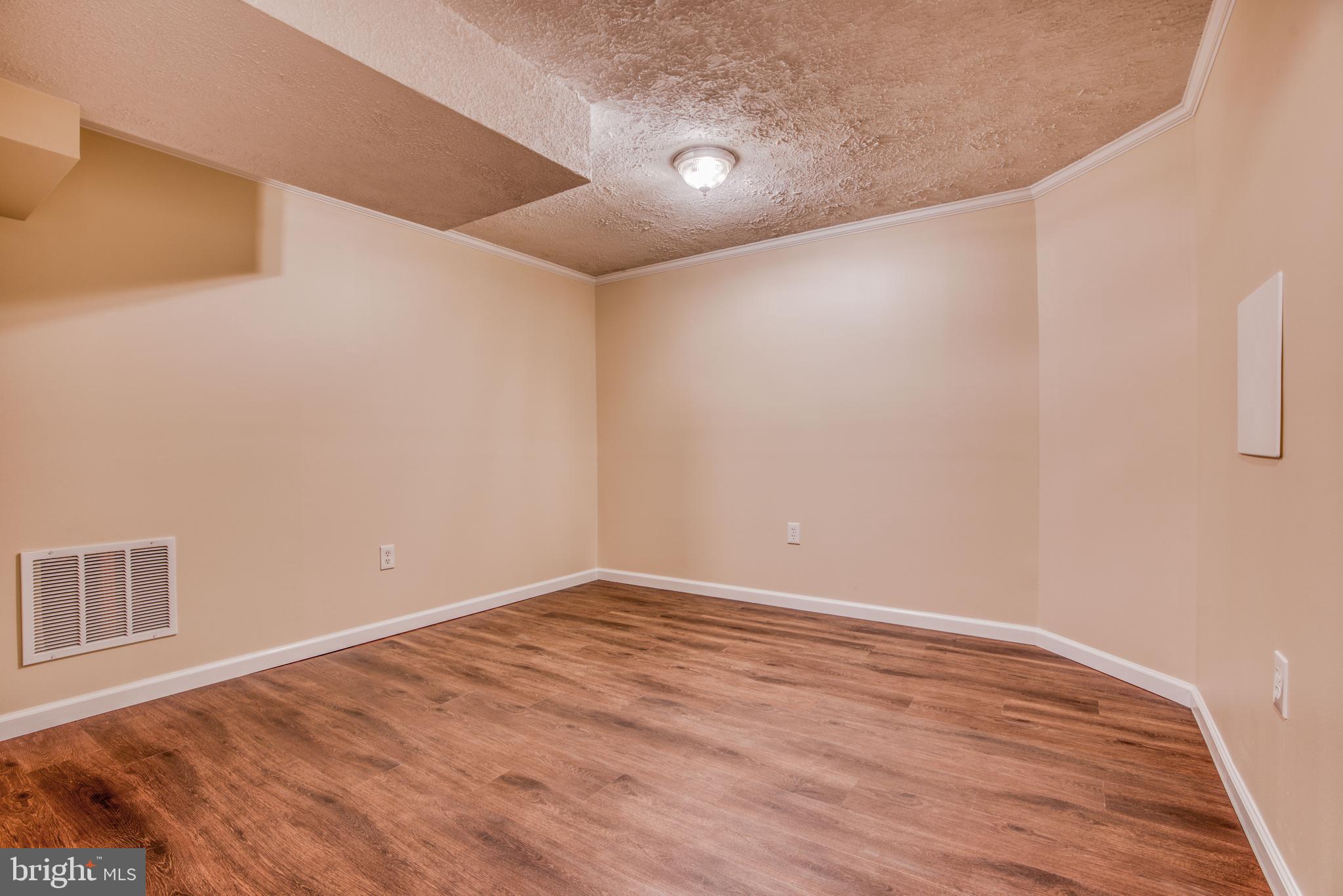 8506 Woodfall Road Baltimore, MD 21236 - Photo 45 of 56 Gallery Image 45