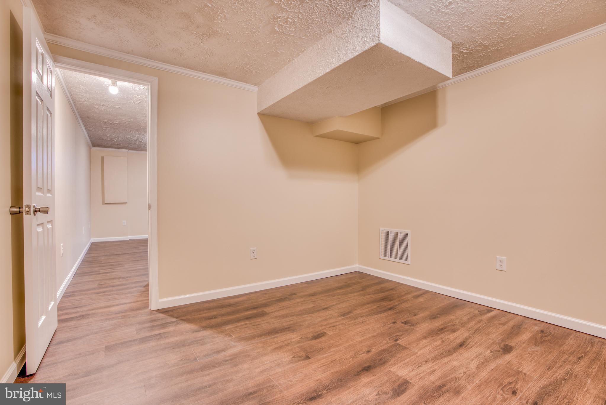 8506 Woodfall Road Baltimore, MD 21236 - Photo 46 of 56 Gallery Image 46