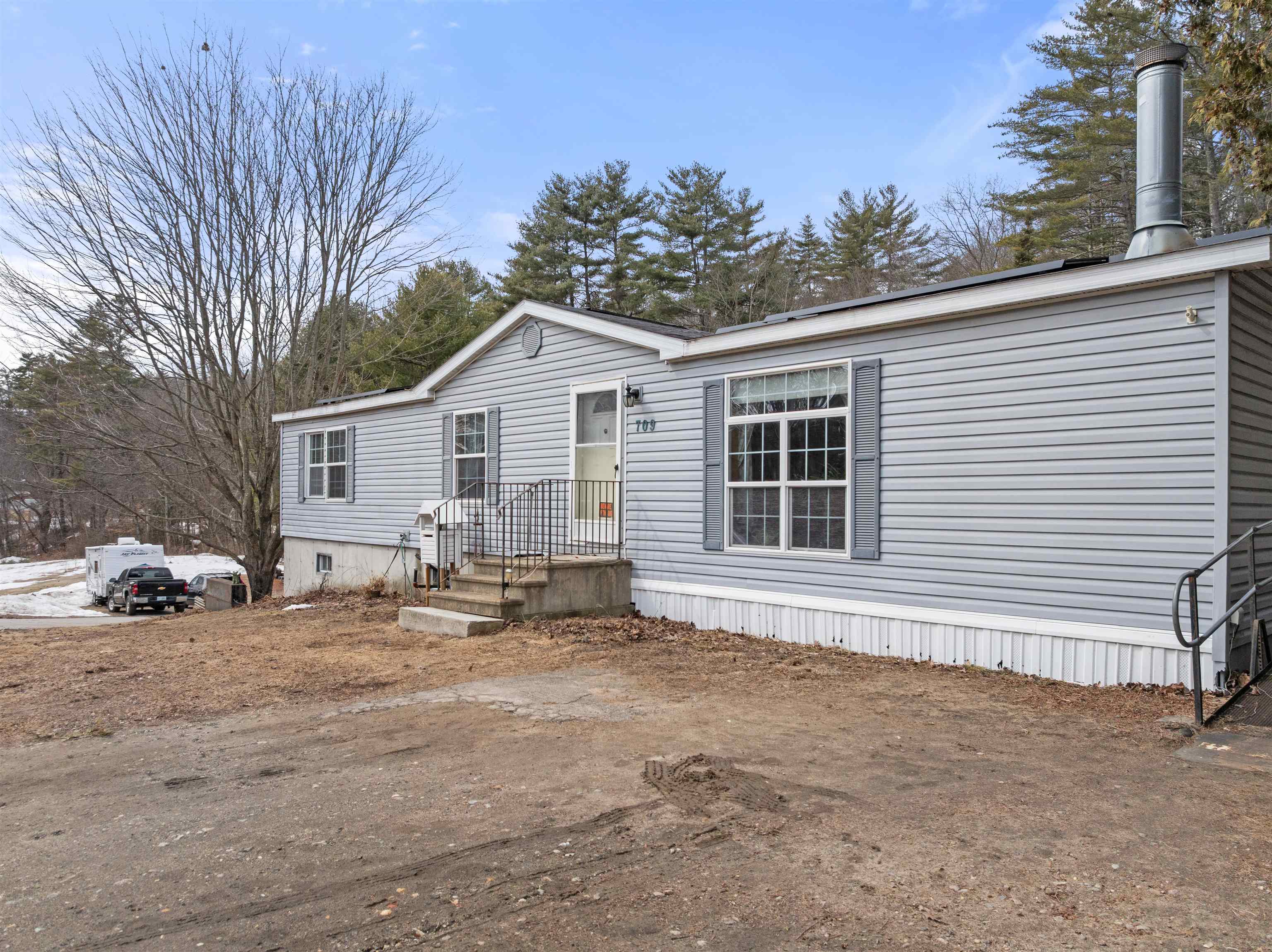 709 South Main Street Franklin, NH 03235 - Photo 1 of 34