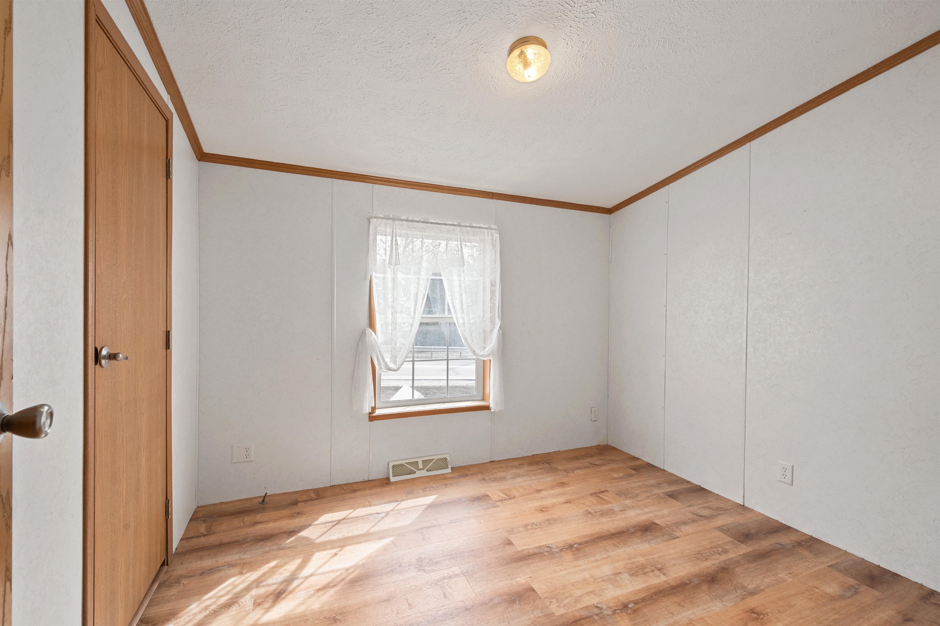 709 South Main Street Franklin, NH 03235 - Photo 16 of 34