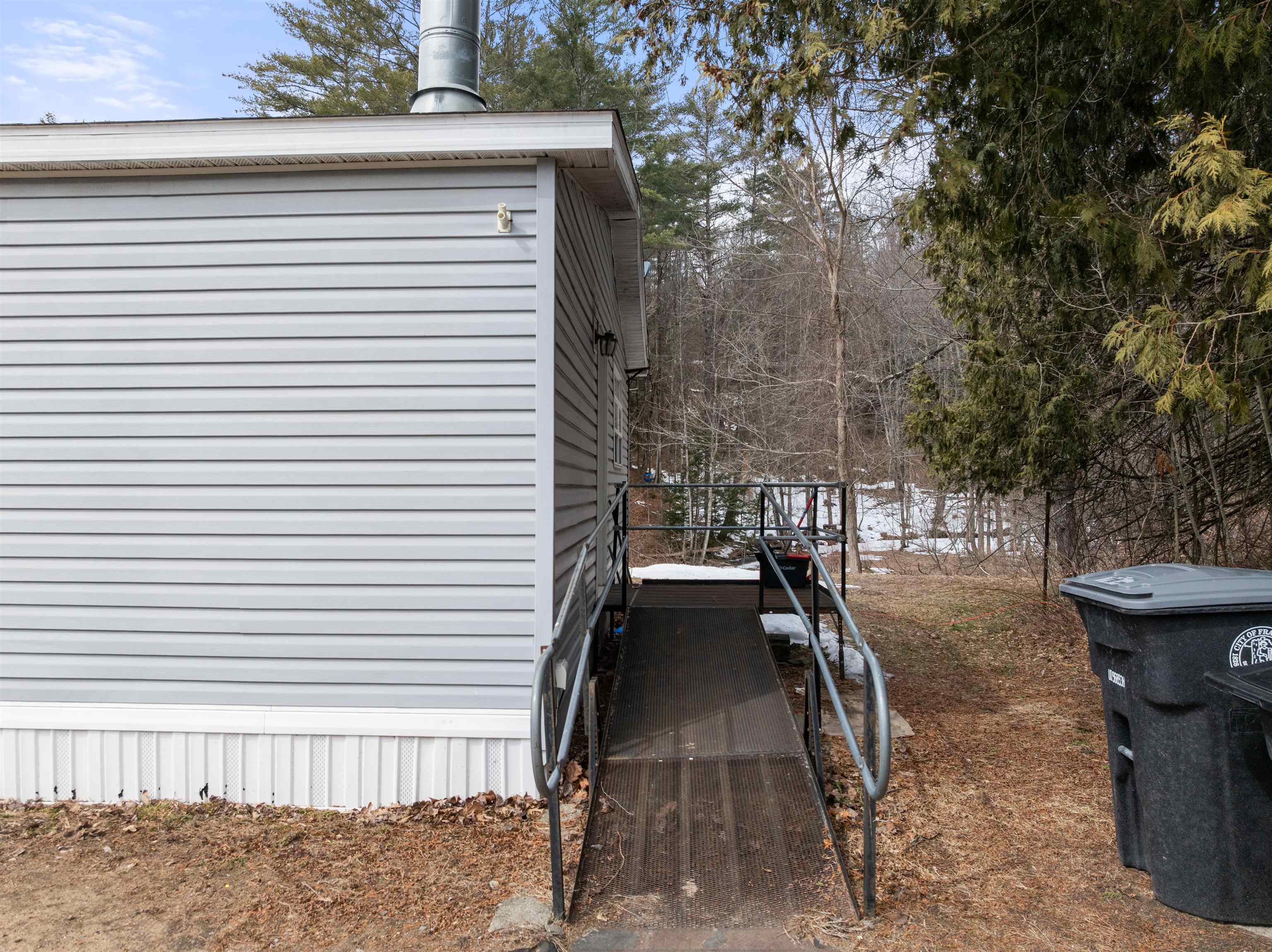 709 South Main Street Franklin, NH 03235 - Photo 22 of 34