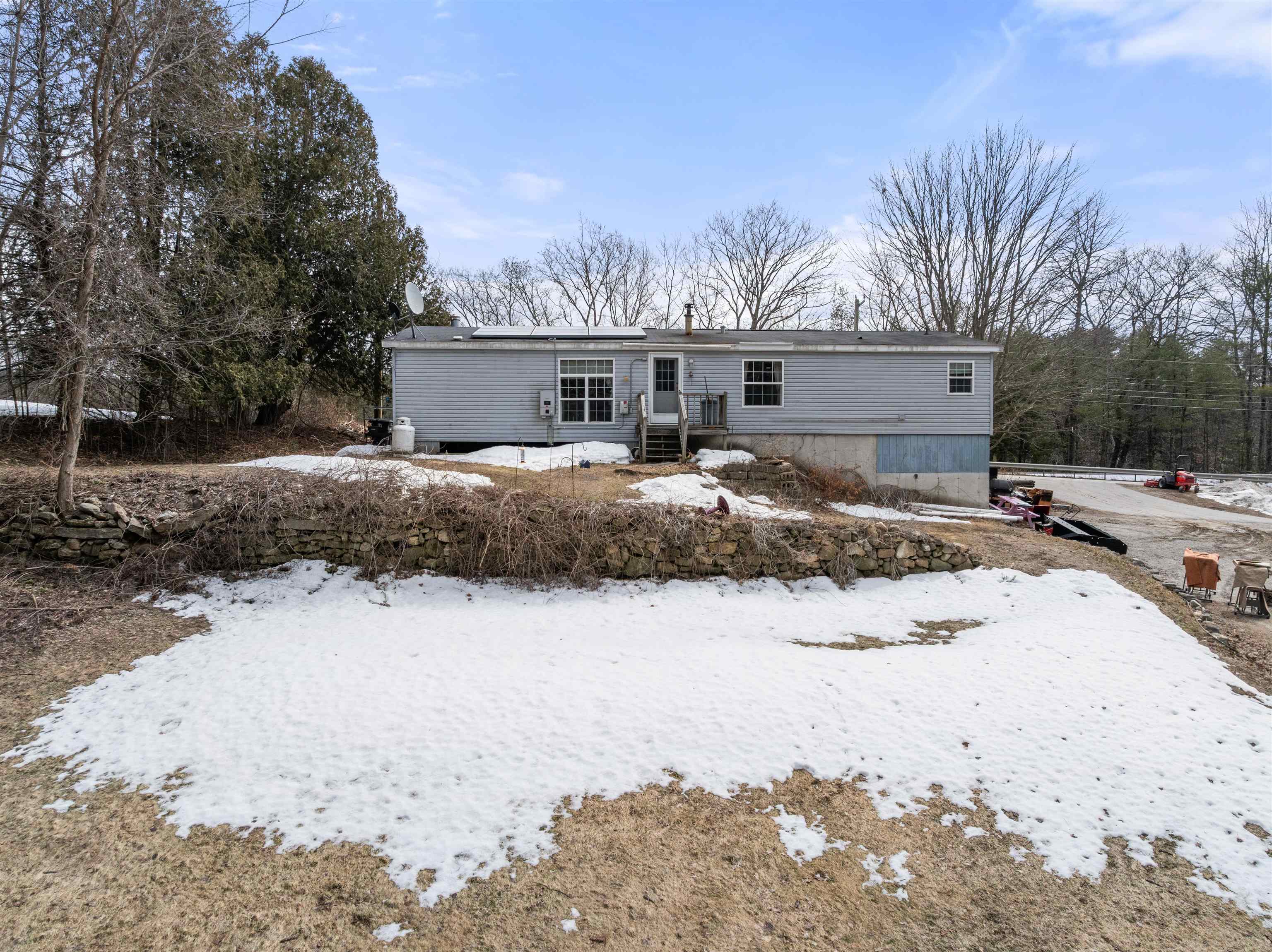 709 South Main Street Franklin, NH 03235 - Photo 3 of 34