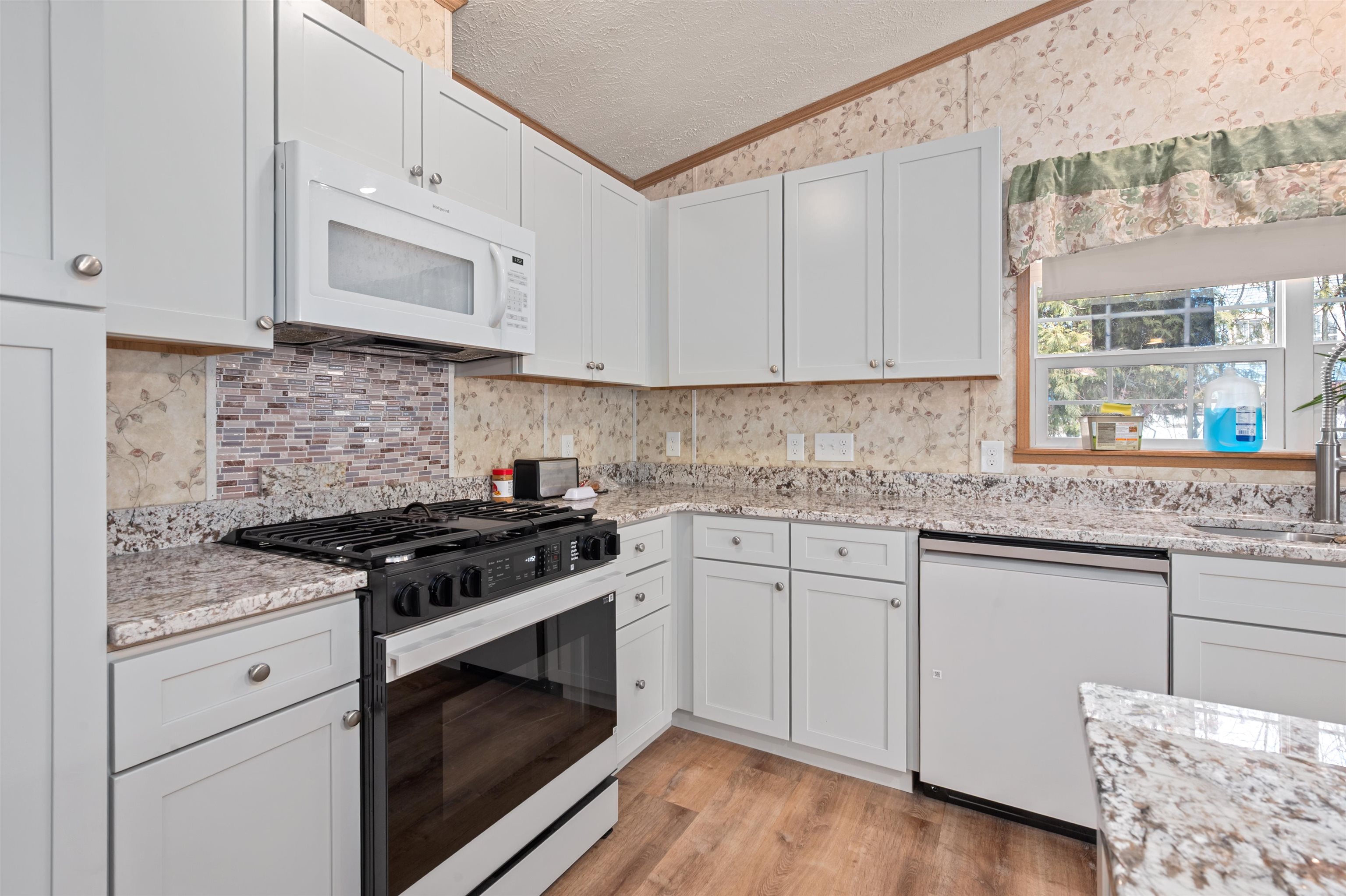 709 South Main Street Franklin, NH 03235 - Photo 6 of 34