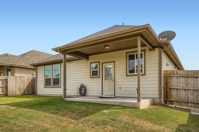 $283,900 | 126 Big Leaf Drive, Buda, TX 78610