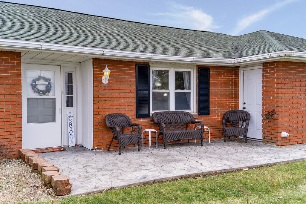 9610 North Shaffer Road Muncie, IN 47303 - Photo 2 of 17 Gallery Image 2
