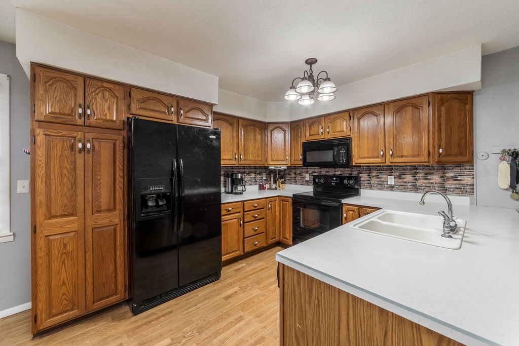 9610 North Shaffer Road Muncie, IN 47303 - Photo 5 of 17 Gallery Image 5