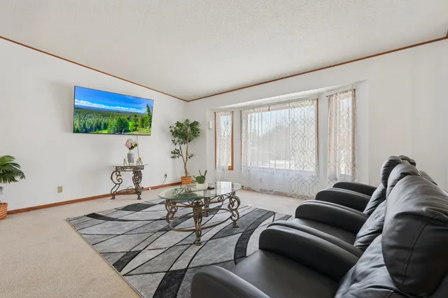 $315,000 | 401 2nd Street Northeast, Dodge Center, MN 55927