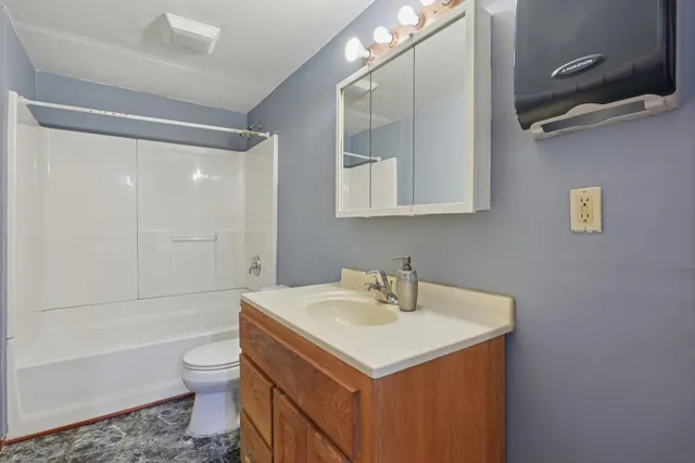 $320,000 | 401 2nd Street Northeast, Dodge Center, MN 55927