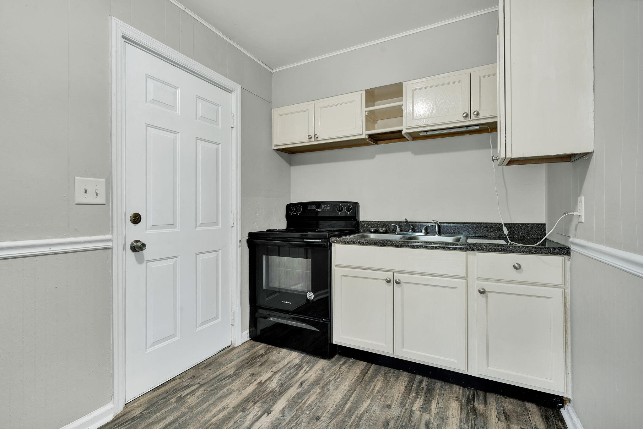 207 Laws Avenue Chattanooga, TN 37411 - Photo 8 of 13 8-web-or-mls-DSC04831