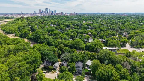 $1,200,000 | 2015 Upton Avenue South, Minneapolis, MN 55405