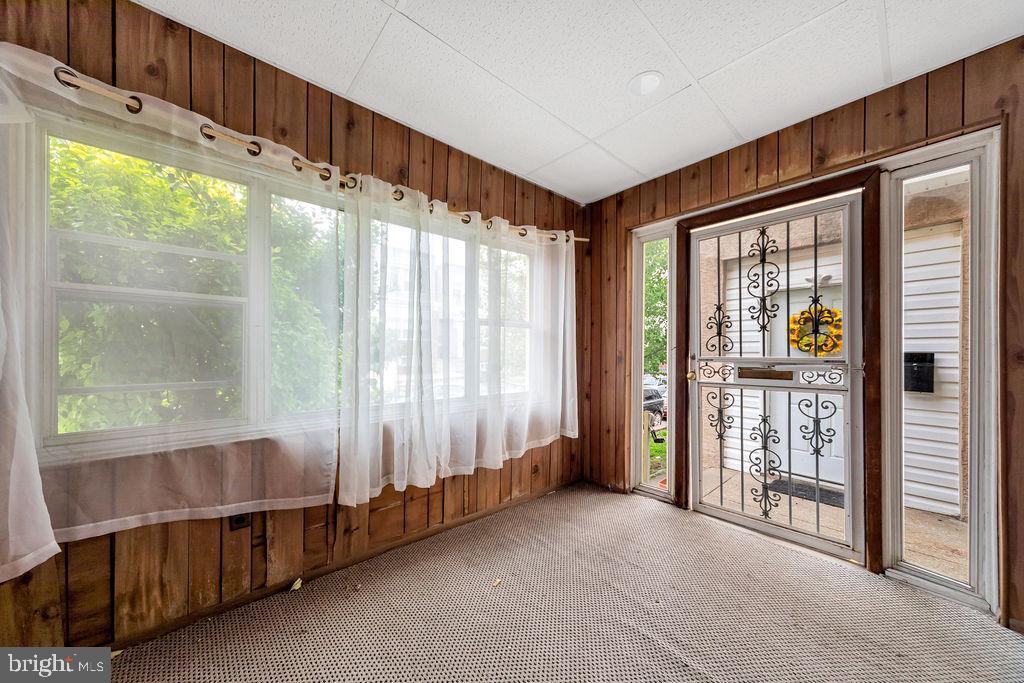 31 Lamport Road Upper Darby, PA 19082 - Photo 3 of 21