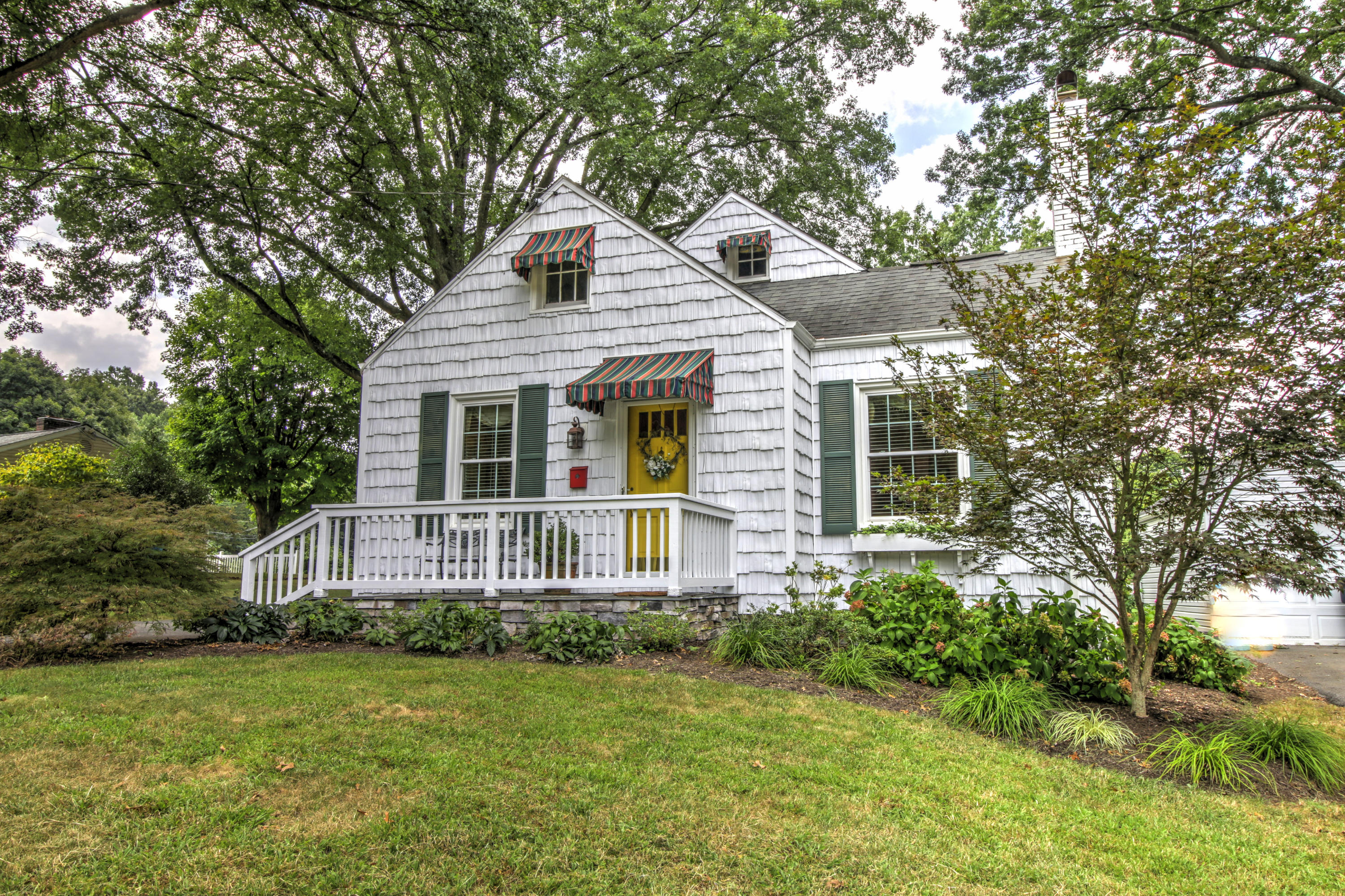 2815 Spring Road Southwest Roanoke, VA 24015 - Photo 20 of 30 IMG_0512_3_4_5_6_7_8