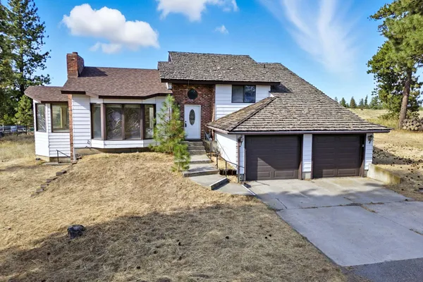 $680,000 | 14510 West Pine Bluff Road, Nine Mile Falls, WA 99026