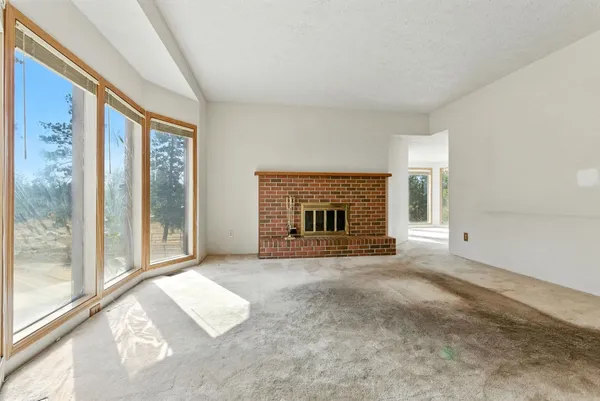 $680,000 | 14510 West Pine Bluff Road, Nine Mile Falls, WA 99026