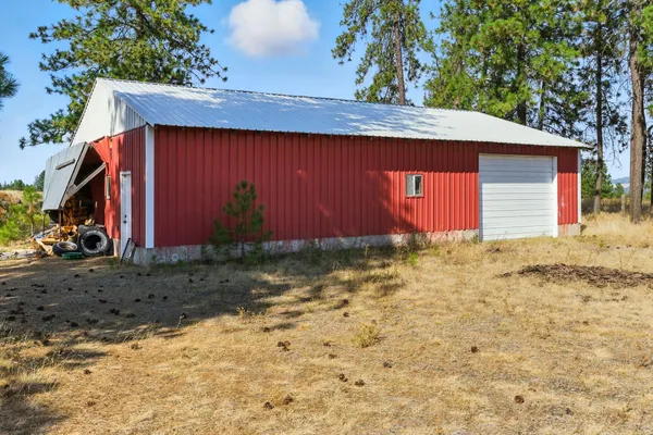 $680,000 | 14510 West Pine Bluff Road, Nine Mile Falls, WA 99026