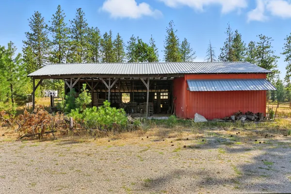 $680,000 | 14510 West Pine Bluff Road, Nine Mile Falls, WA 99026