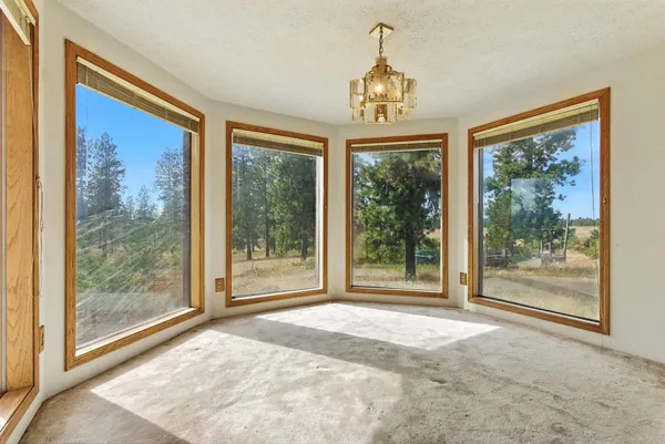 $680,000 | 14510 West Pine Bluff Road, Nine Mile Falls, WA 99026