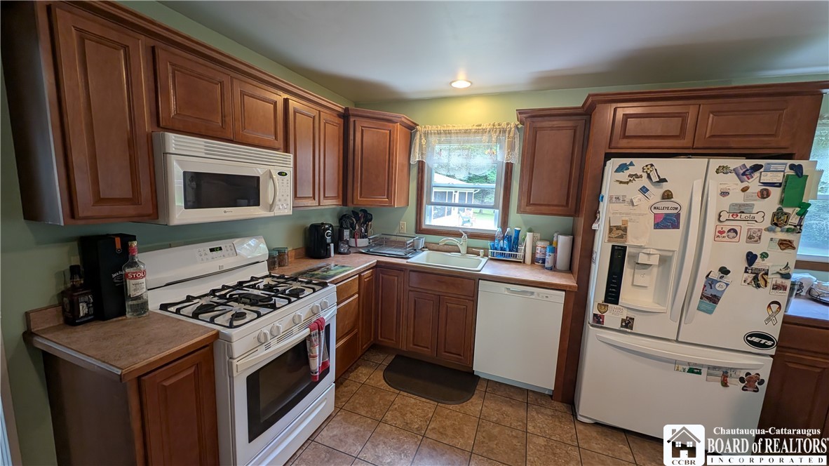 9231 Spoden Road Pomfret, NY 14063 - Photo 18 of 44