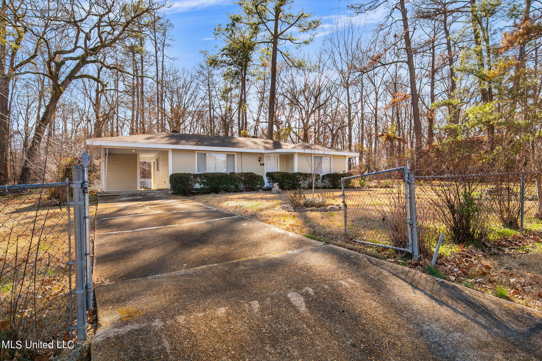219 East Jackson Street Ridgeland, MS 39157 - Photo 2 of 29 2-web-or-mls-219 E Jackson-1