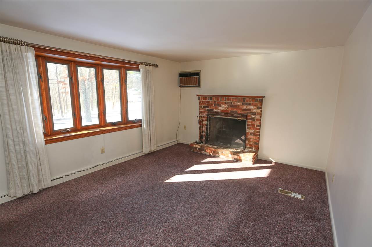 285 Hackett Hill Road Hooksett, NH 03106 - Photo 19 of 23