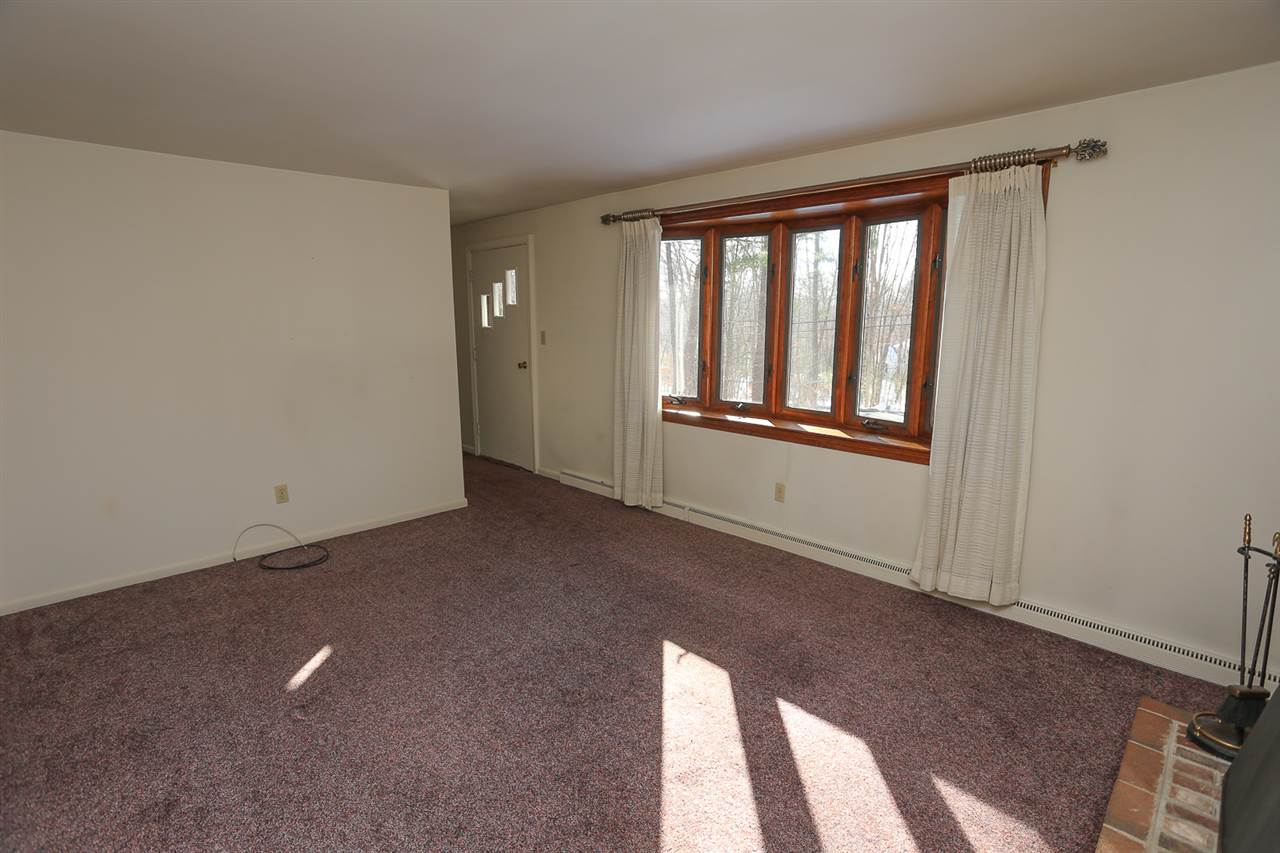 285 Hackett Hill Road Hooksett, NH 03106 - Photo 20 of 23