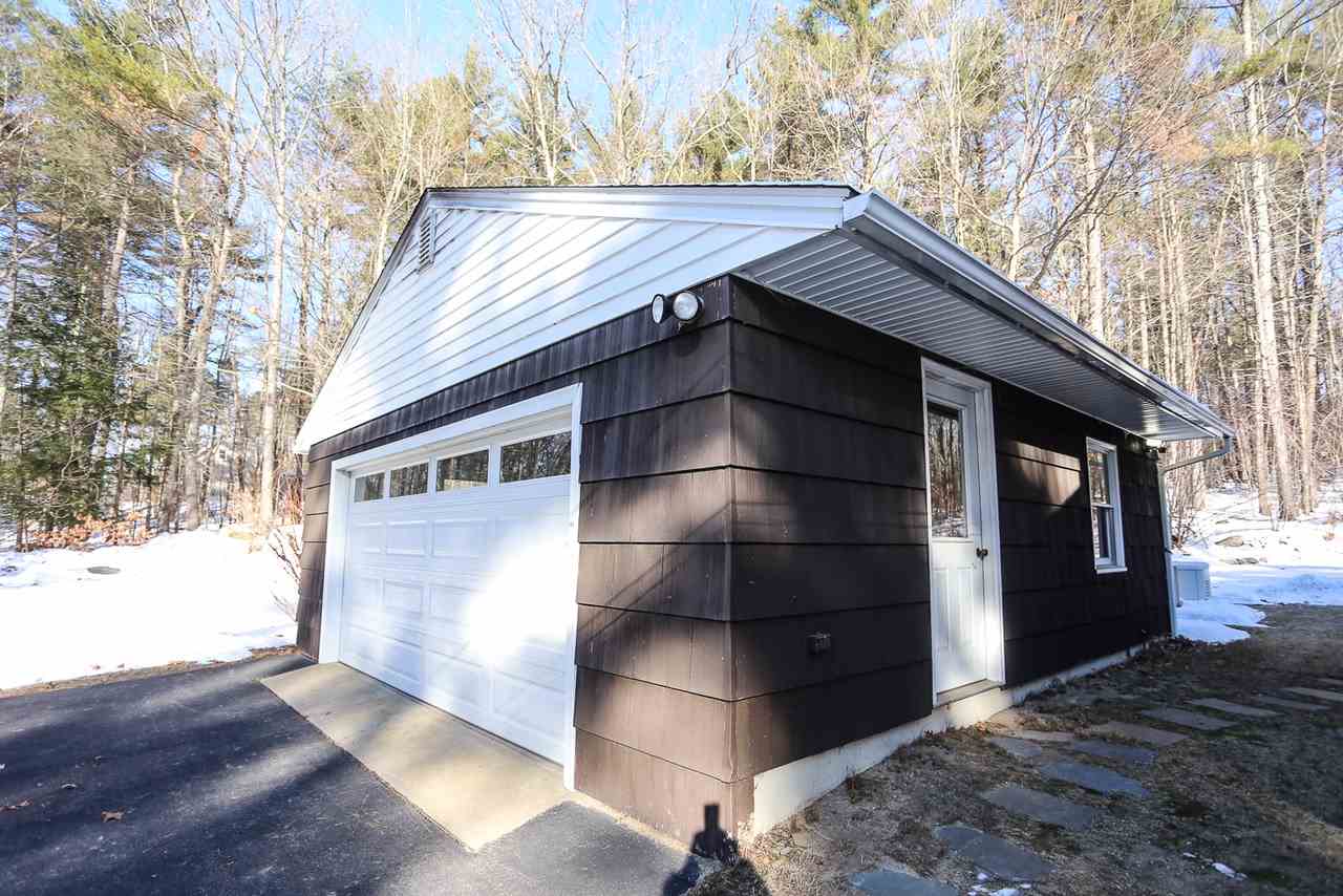285 Hackett Hill Road Hooksett, NH 03106 - Photo 4 of 23