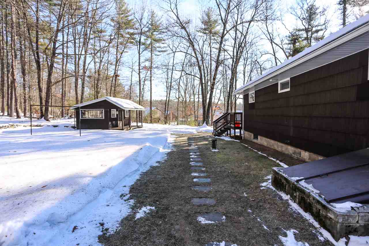 285 Hackett Hill Road Hooksett, NH 03106 - Photo 5 of 23