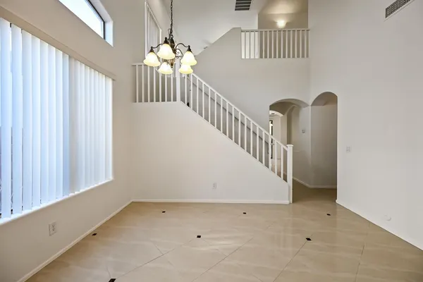 $2,550 | 1483 East Mia Lane, Gilbert, AZ 85298
