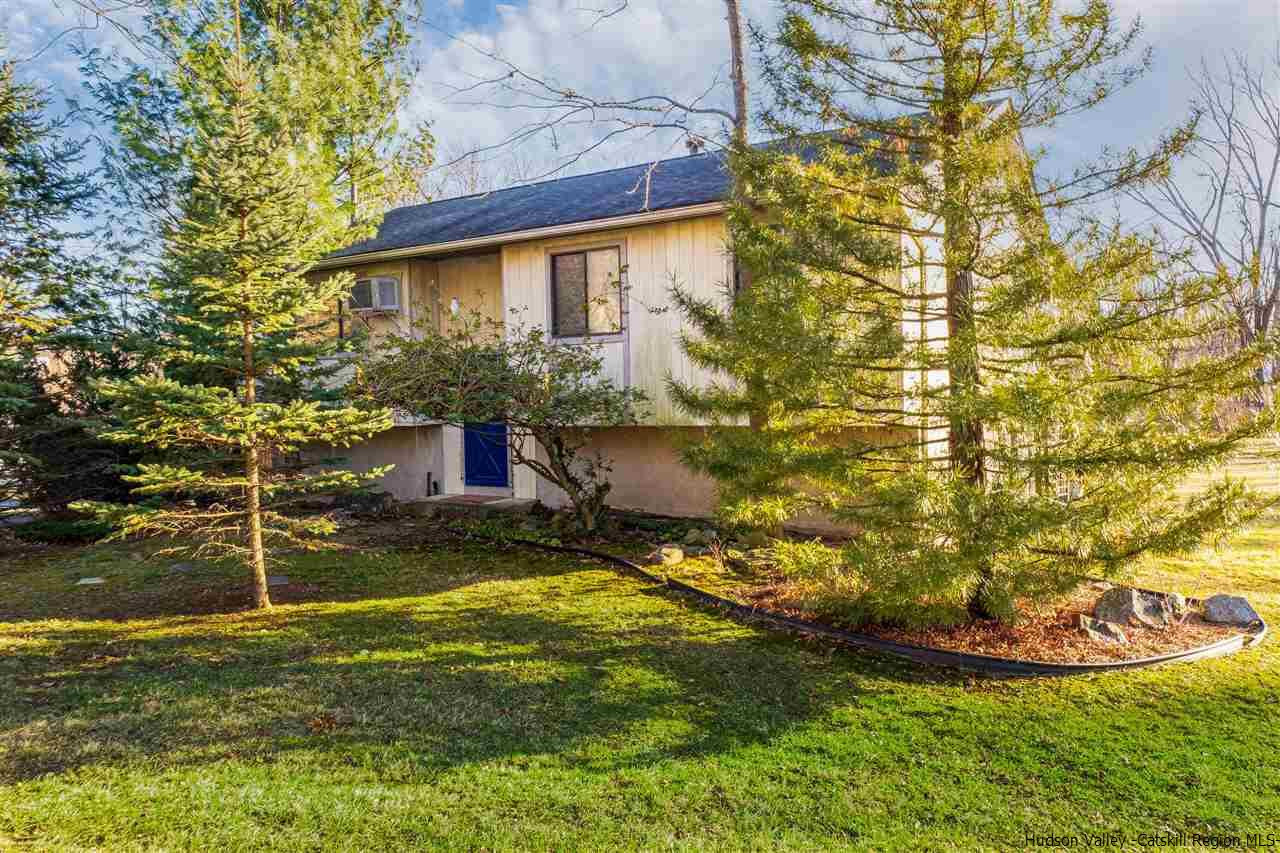 78 Chelsea Road Wappingers Falls, NY 12590 - Photo 3 of 35 Photo 3
