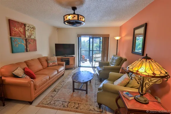 $2,600 | 4405 Sea Mist Drive, Unit 117, New Smyrna Beach, FL 32169