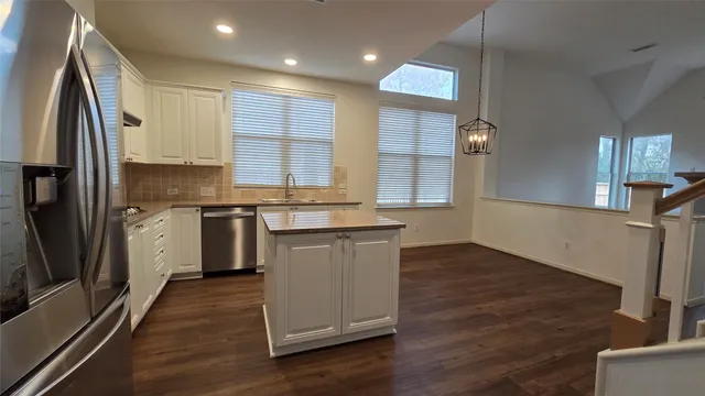 $3,100 | 46 Dalea Place, The Woodlands, TX 77382