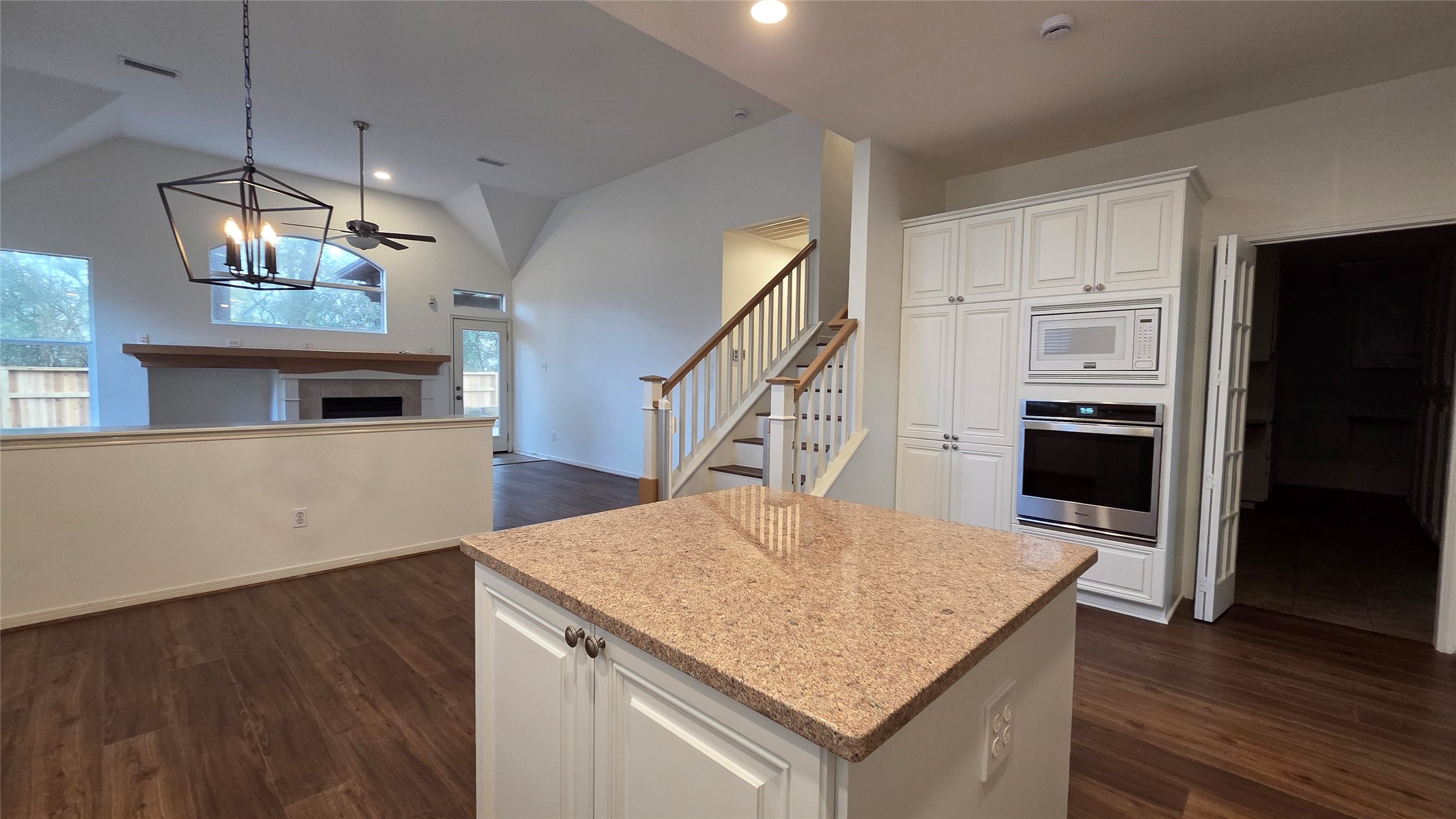 46 Dalea Place The Woodlands, TX 77382 - Photo 16 of 47