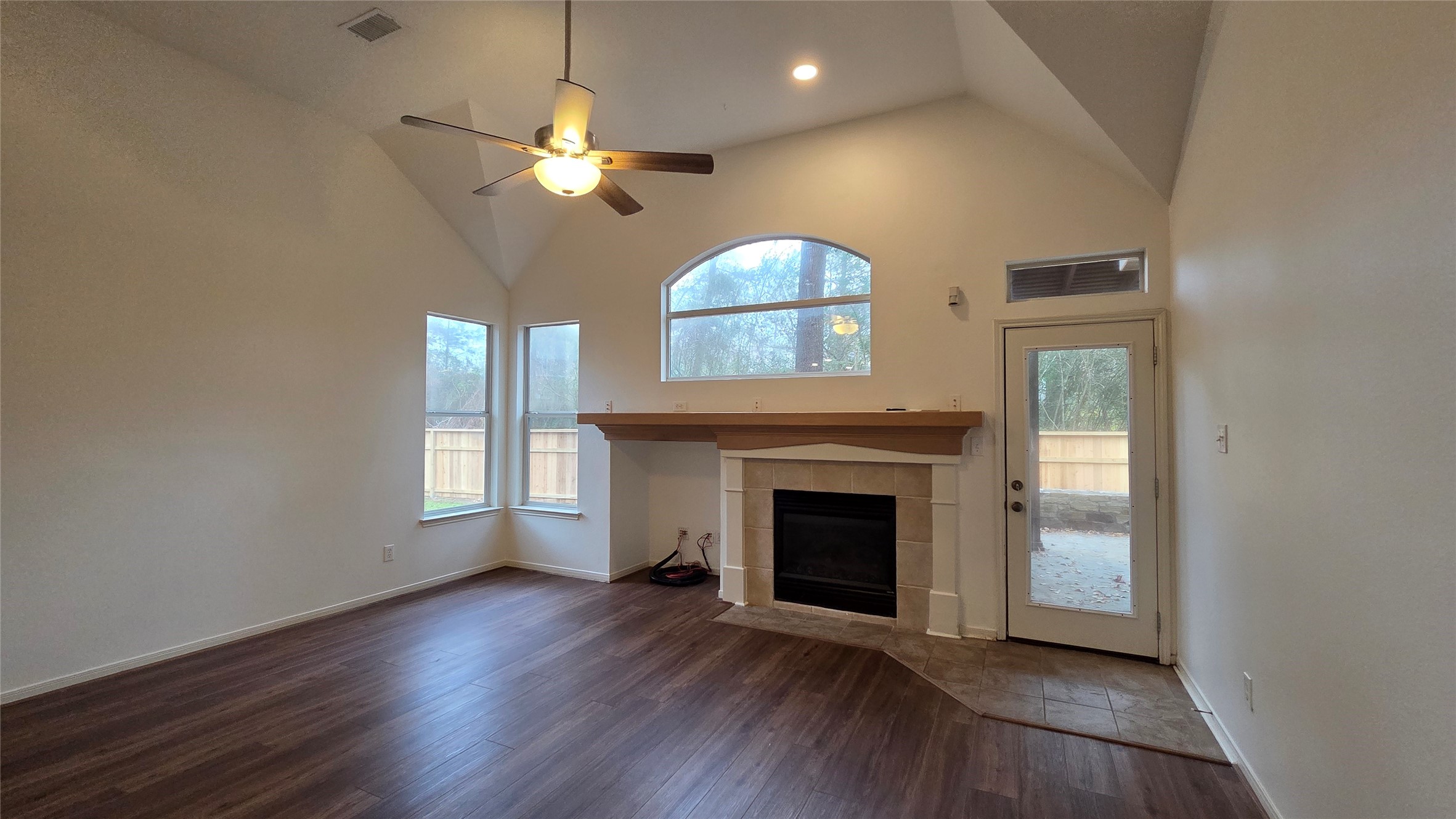 46 Dalea Place The Woodlands, TX 77382 - Photo 19 of 47