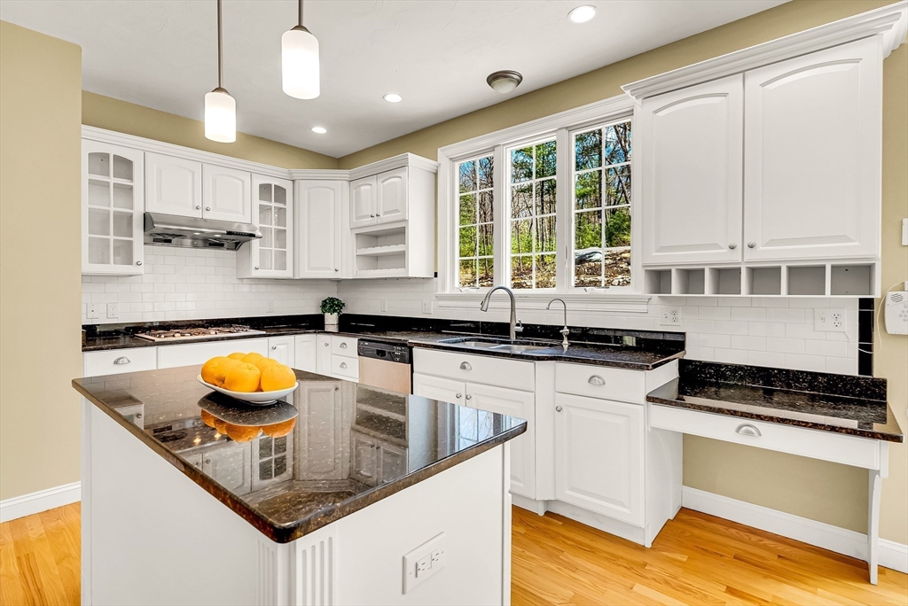 2 Greenwood Road Hopkinton, MA 01748 - Photo 14 of 39 Gallery Image 14