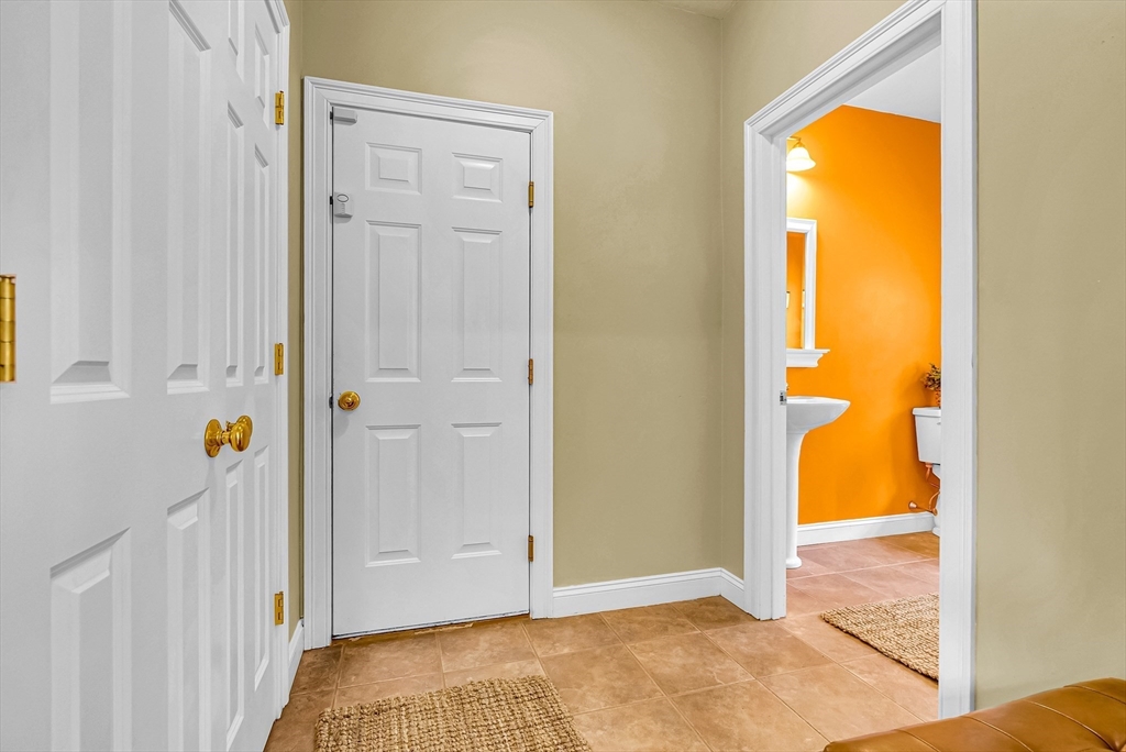2 Greenwood Road Hopkinton, MA 01748 - Photo 19 of 39 Gallery Image 19