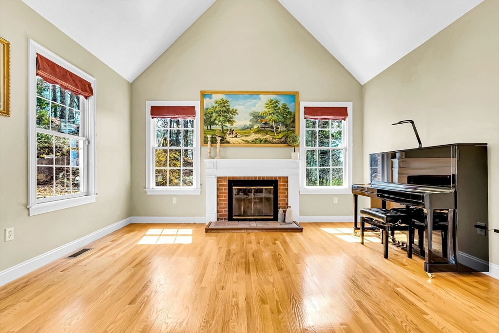 2 Greenwood Road Hopkinton, MA 01748 - Photo 10 of 39 Gallery Image 10