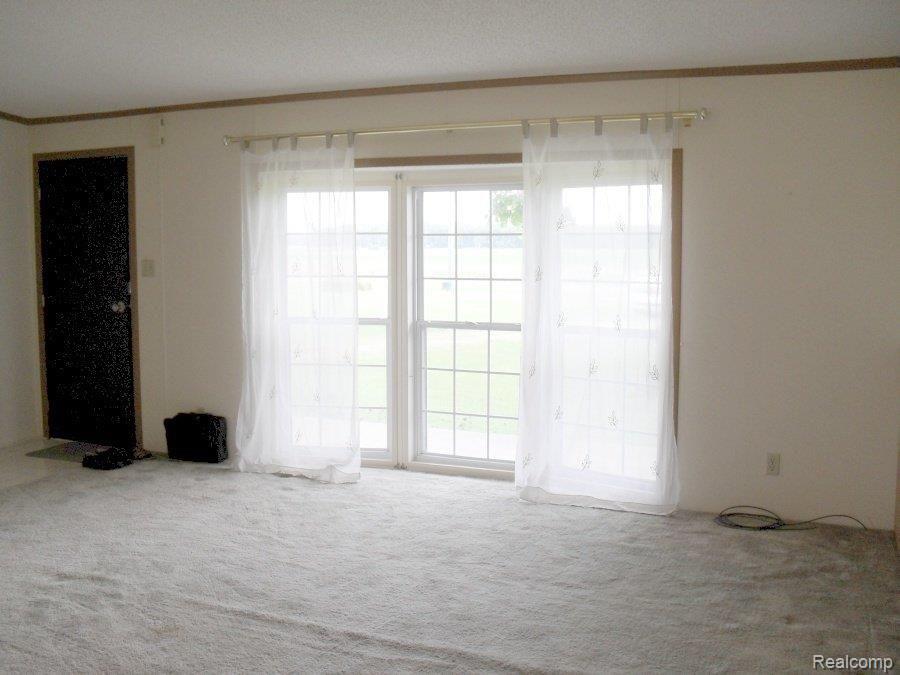 3875 Canboro Road Owendale, MI 48754 - Photo 3 of 15 3785 Canboro Road - living room